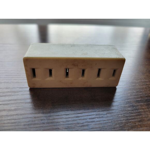 Vintage Ivory General Electric GE 922B 15A 125V 3-Plug Tri-Splitter - Picture 1 of 4